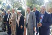 همزمان با آغاز هفته جهاد کشاورزی؛ مدیر کل دامپزشکی استان کردستان در آیین غبارروبی و عطرافشانی مزار شهدا حضور یافت