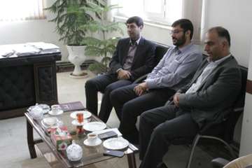 حضوررئیس وکارکنان حوزه هنری استان دراداره کل دامپزشکی  کردستان